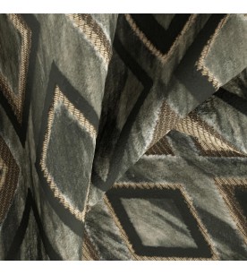 Decorum Standing 09-Fog